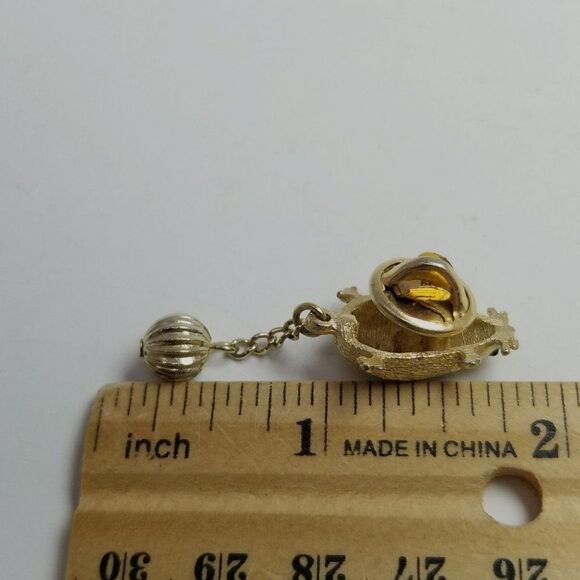 Vintage Little Bug Lapel Pin with Charm, Gold Tone Brooch, Creature, Retro Estat - Picture 4 of 6